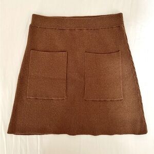 Elegant Brown Knit Skirt